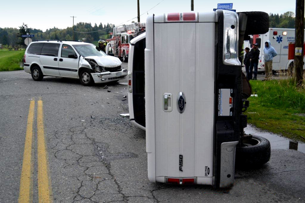 A truck and a van that have collided. This is an accident that has been reconstructed by MEA Forensic.